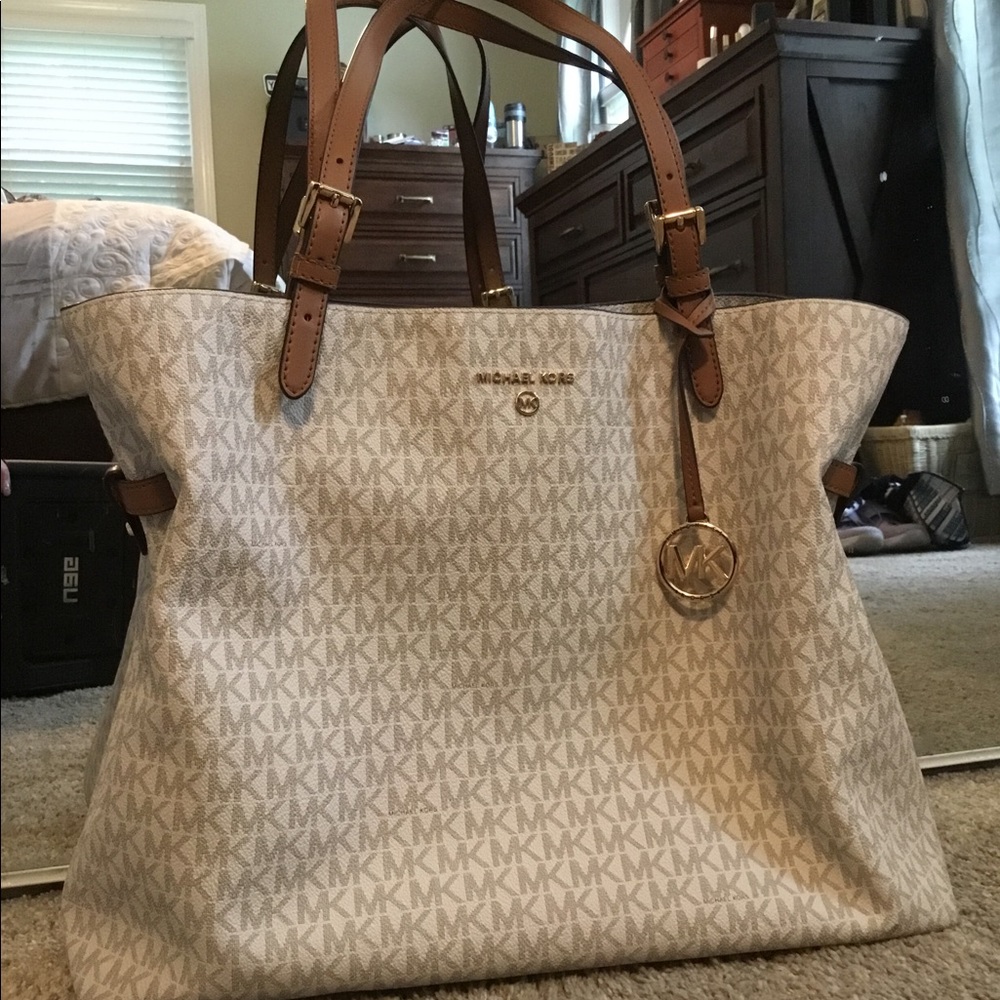 Michael Kors tote